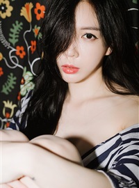 Korean girl model Kim white sling(11)
